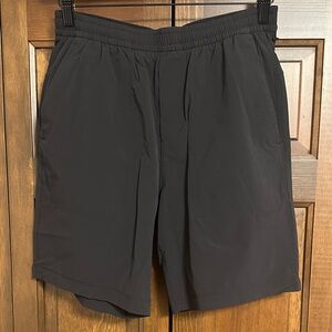 Lululemon bowline shorts 9 inch